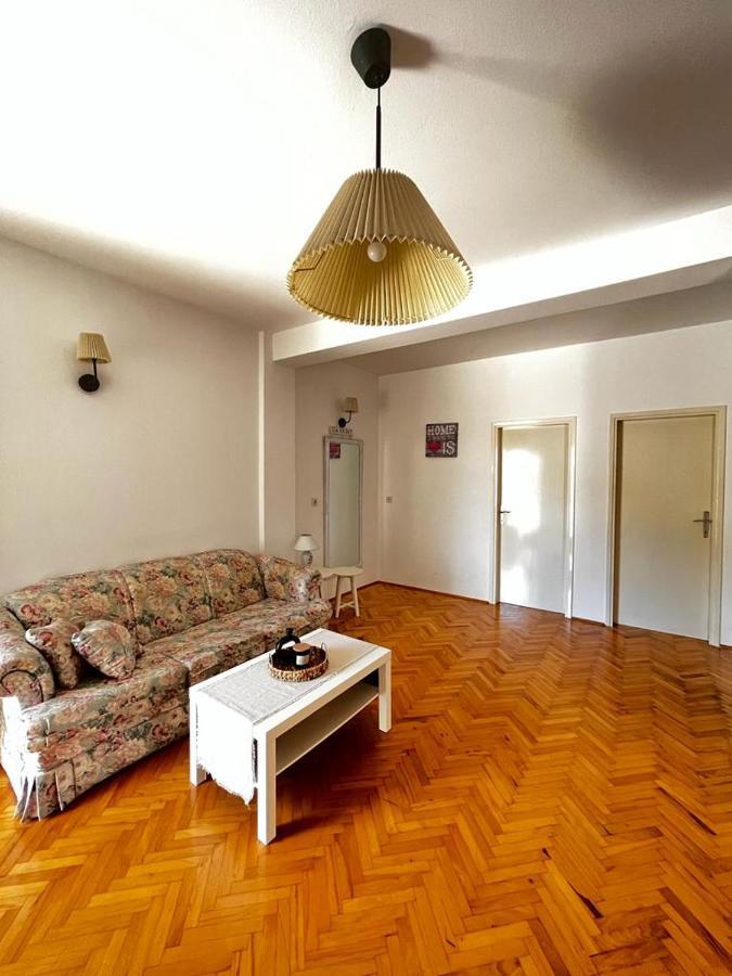 Apartments Jabuka Tribunj  Exterior photo